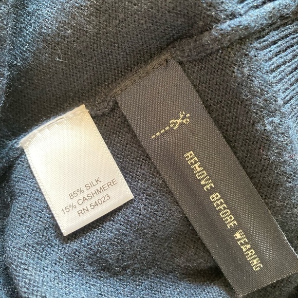 BANANA Republic silk cashmere sweater vest Medium - Picture 6 of 7